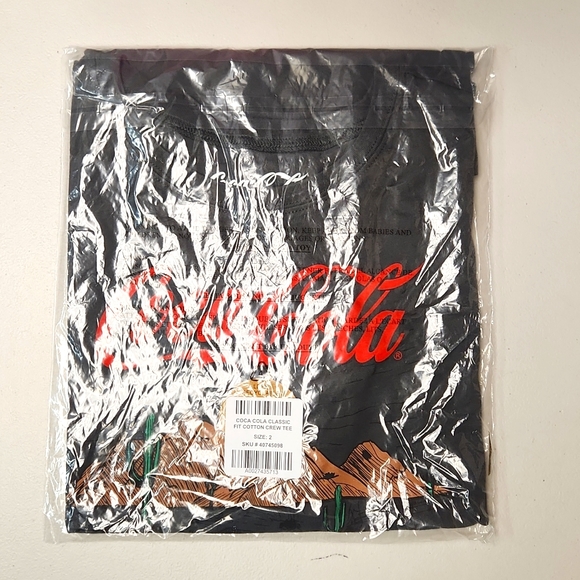 ❤️NWT VINTAGE TORRID TEE - COCA COLA SHIRT - DESERT MOUNTAINS CACTUS - PLUS SIZE - Picture 6 of 11